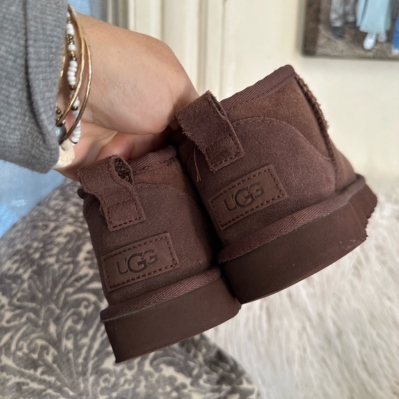 Ultra mini Uggs Brown Suede Ankle Boots size 6 - Picture 3 of 14